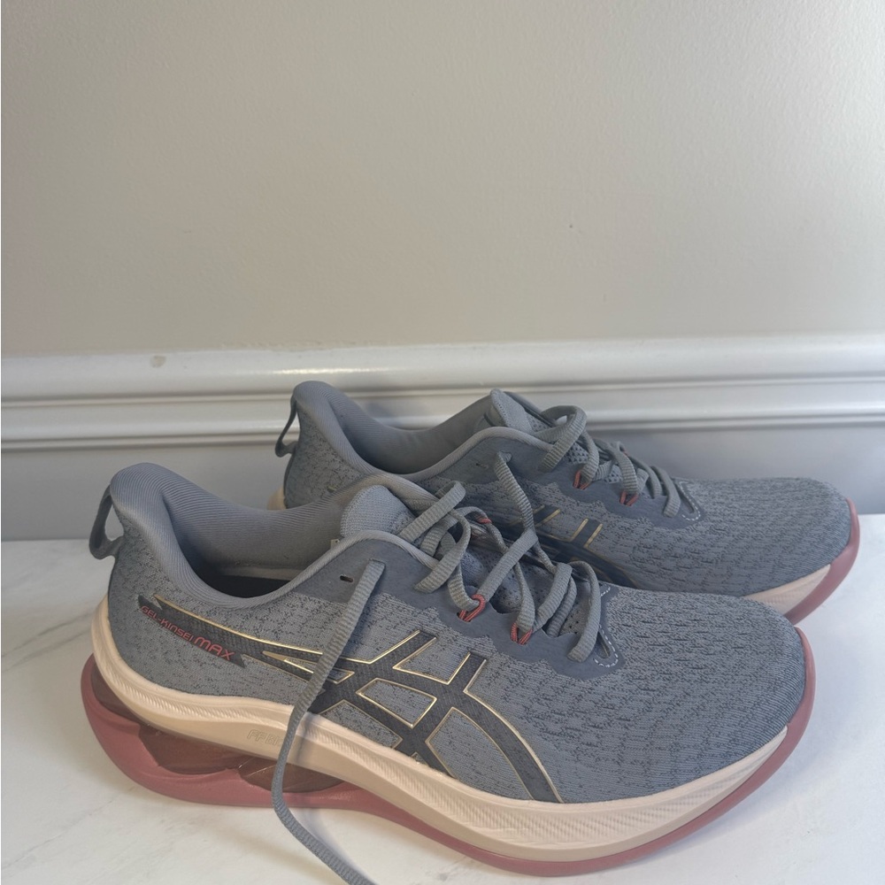 ASICS Women's Gray and Pink Athletic Shoes